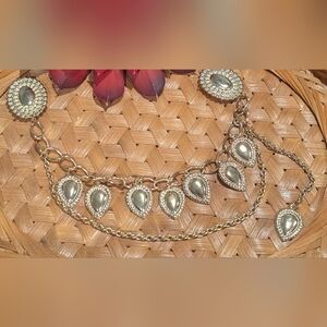 Elegant Gold Women's Necklace